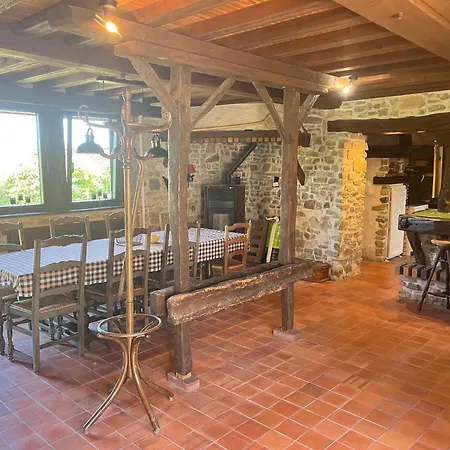 Le De Pommette Et Billy, 9 Couchages, Jardin, Endroit Calme - Lares